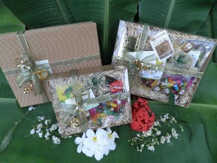 Totally Tropical Hampers