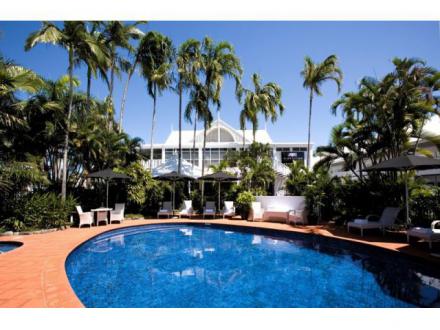 The Hotel Cairns