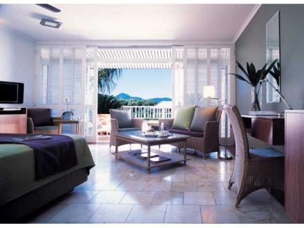 The Hotel Cairns
